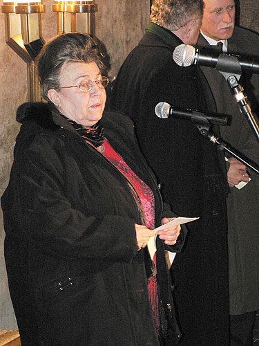 Vernisáž výstavy  MÍSTA UTRPENÍ, SMRTI A HRDINSTVÍ, Hana Jančíková, předsedkyně o. s. HADASA, 9. ledna 2008, Gotický sál Husitského muzea v Táboře