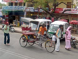 Agra: cyklistický rikša, návštěva Indie 30.3. – 3.4.2008 | 
