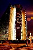 Noční pohled na budovu Evropské komise, Brusel 2005 | 