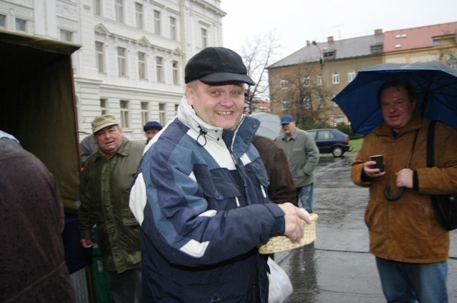 Tradiční vánoční punč a perníčky, náměstí T. G. Masaryka, Tábor, 16.12.2005