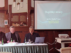 Tisková konference Sexuologické společnosti ČLS a Společnosti pro podporu sexuologie na téma "potravinové doplňky", 1. března 2006, Hotel Paříž, Praha | 