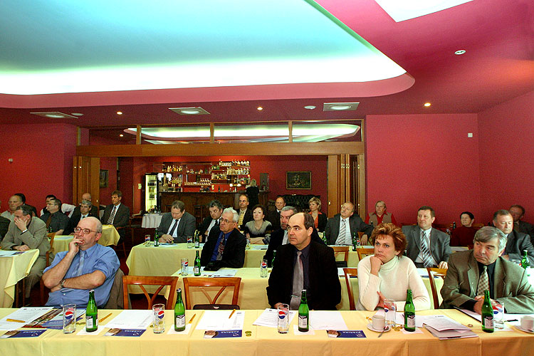 Pracovní setkání pravicových komunálních politiků Jihočeského kraje, 10.4.2006, Hotel LÁZNĚ v Táboře – Čelkovicích, foto: Lubor Mrázek