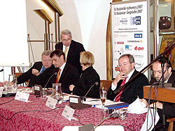 IX. Krušovické rozhovory, 26.4.2007, foto: Jan Komzák | 