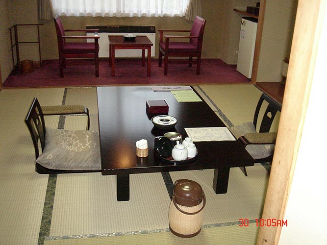 Hokkaidó - hotelový pokoj, delegace Evropského parlamentu v Japonsku 27.5. - 1.6. 2007