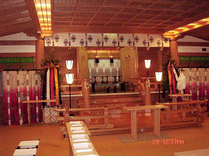 Tokyo - Šintoistická svatební obřadní síň, delegace Evropského parlamentu v Japonsku 27.5. - 1.6. 2007